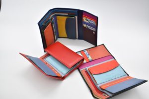 πορτοφόλι γυναικείο σε 3 χρώματα